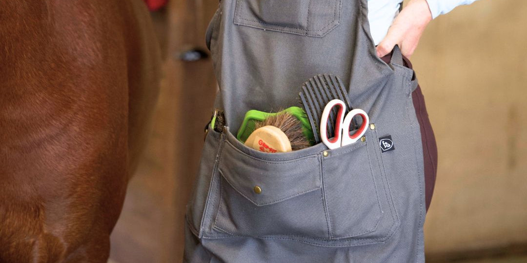 Farmers Defense Canvas Workhorse Apron in Dark Grey