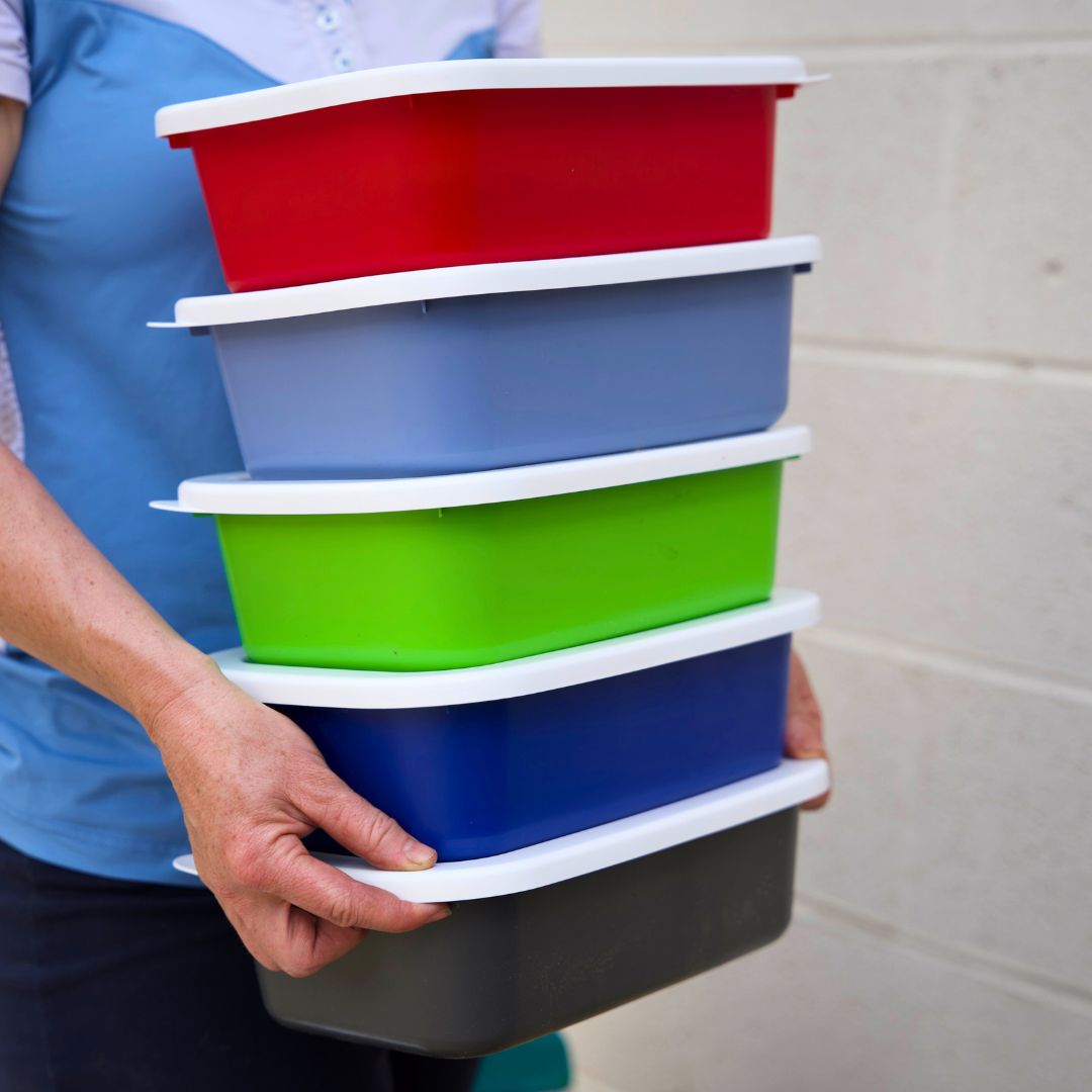 Rectangular Feed Box 3 liter (.75 Gallon)