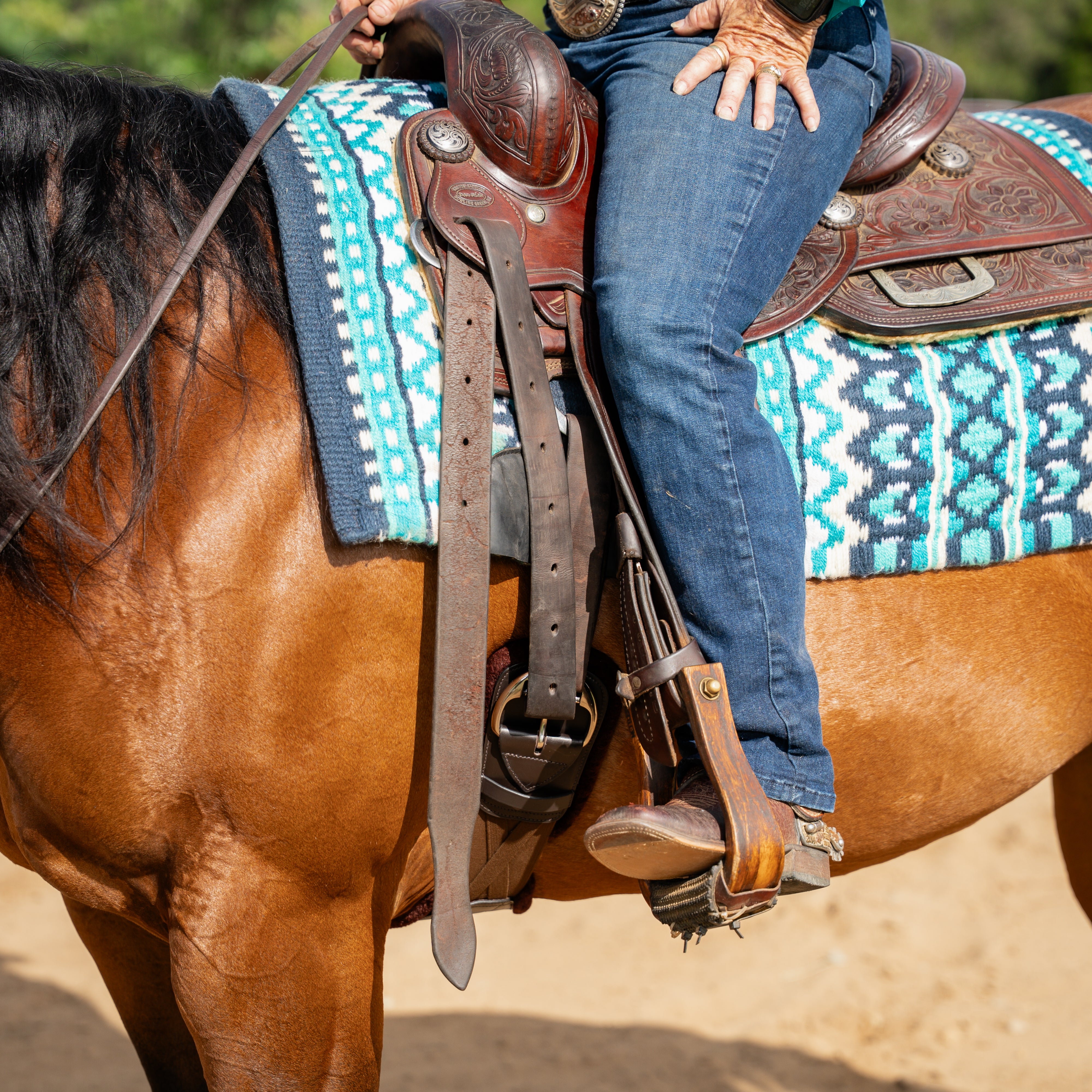 Pressure Relief Western Cinch with Fleece Pads